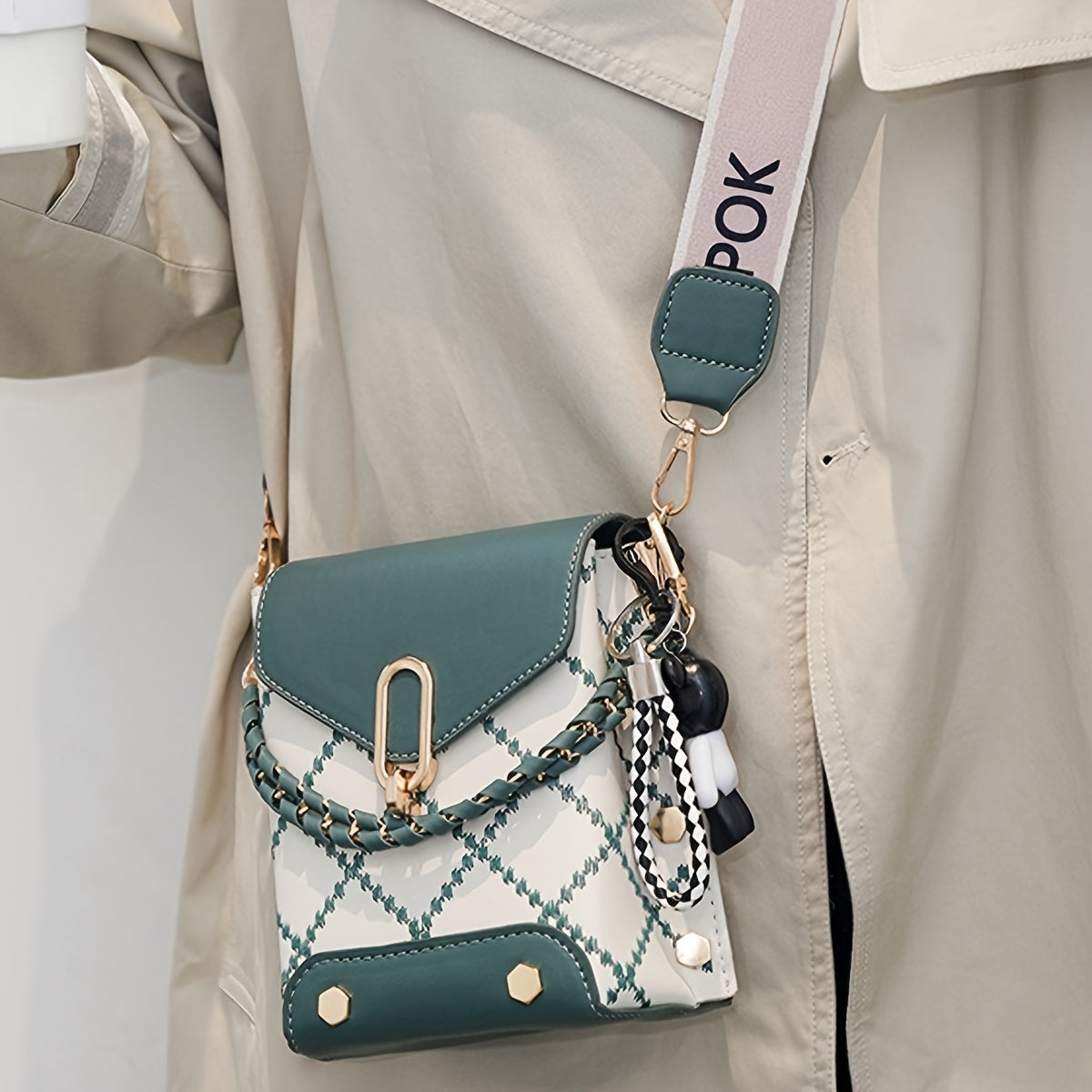 Women's Mini Plaid Crossbody Bag With Chain Decor, Flap Mini Shoulder Purse, Classic Shoulder Bag With Wide Shoulder Strap